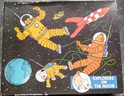 Explorers in the moon - Arrow